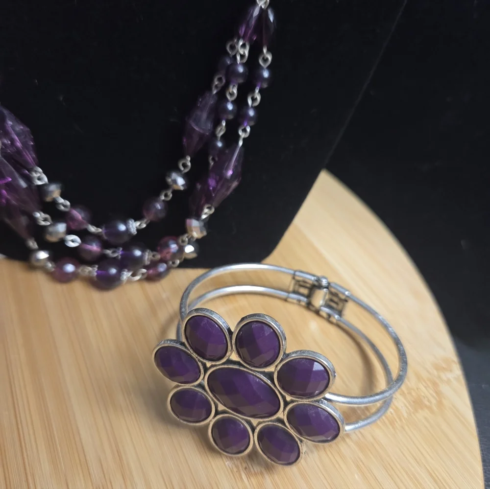 🌟BOGO Free🌟Elegant Purple & Silver Jewelry Set - Picture 3 of 7